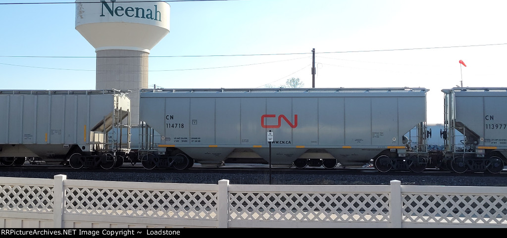 CN 114718